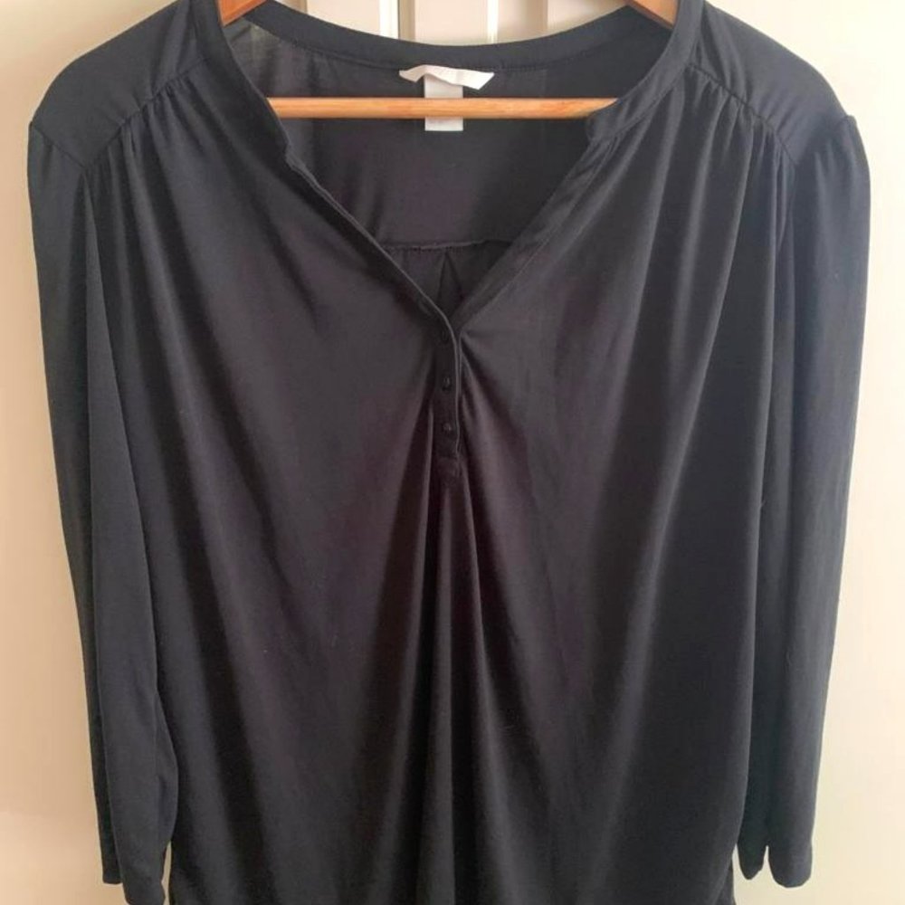 H&M Button Front Casual v-neck shirt in Black